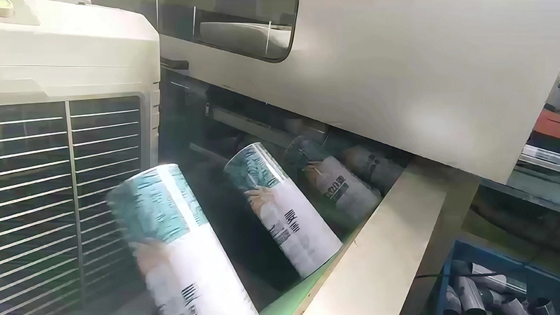 جهاز دوار لقلب جسم العلبة المعدنية