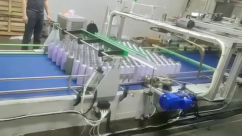 ماكينة أوتوماتيكية لتحزيم (لربط) العلب المعدنية – نسخة 1