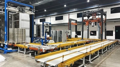 خط معالجة ومناولة علب المواد الغذائية والمشروبات