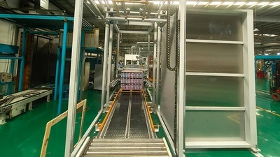 خط معالجة ومناولة علب المواد الغذائية والمشروبات