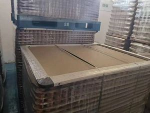 أغطية علوية للباليتات البلاستيكية